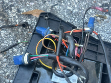Cargar imagen en el visor de la galería, 140 120 125 hp Evinrude Johnson POWER PACK cdi 0583489 two stoke looper v4 1988-2001