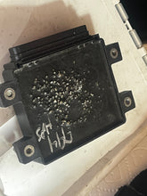 Load image into Gallery viewer, loaned to Trey mar2026—-F 150 hp Yamaha ECU 63P-33 63P-8591A-33-00 F8T 94371 four stroke 2006 994 hours - superseded number 63P-30 through 63P-38