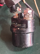 Cargar imagen en el visor de la galería, 2 Hitachi MS5C-351 RELAYS 12 volt SOLENOIDS two stroke outboard