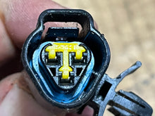 Load image into Gallery viewer, F 75 80 90 100 hp Yamaha 61A-85885-00-00 THROTTLE SENSOR ASSEMBLY TPS Four Stroke 1999-2004 compatibility depends on hp