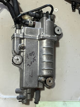 Lade das Bild in den Galerie-Viewer, f 90 75 hp Yamaha vst FUEL CHAMBER 6D8-14180-20-00 PUMP four stroke 2005-2011