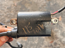 Load image into Gallery viewer, f 115 hp Yamaha IGNITION COIL #1 68V-82310-01-00 COIL #2 68V-82310-11-00 f6t546 four stroke 2015-2018