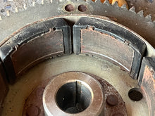 Cargar imagen en el visor de la galería, DT 25 30 hp Suzuki FLYWHEEL 32102-95D00  F3T443 two stroke 1988-2000