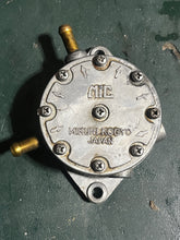 Load image into Gallery viewer, DT 115 140 hp Suzuki FUEL PUMP 2-line 15100-94910 two stroke 1988 1986-2001