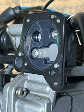 Load image into Gallery viewer, 90 75 hp Yamaha carburetor set with linkages 6H1-14301-07-00 6H1-14302-07-00 6H1-14303-07-00 Two Stroke 1992-2003