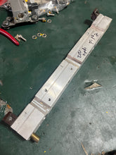 Lade das Bild in den Galerie-Viewer, 250 hp Yamaha FUEL DELIVERY PIPE 2 60V-13171-00-00 two stroke HPDI 2003-2009 some compatibility 200 225 300 hp