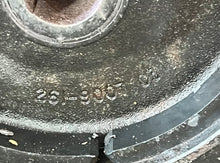 Lade das Bild in den Galerie-Viewer, 60 50 hp Mercury FLYWHEEL 261-9007-c3 9008A44 1996 two stroke 859234T24 92 teeth 9 1/2 inch across