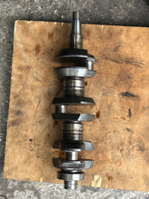 Load image into Gallery viewer, 75 90 hp Yamaha CRANKSHAFT 688-11411-01-00 Two Stroke 3 Cylinder