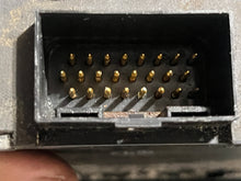Cargar imagen en el visor de la galería, 225 250 hp Mercury 8257532 IGN ECU 825753 2 IGNITION control unit, 3 Liter, 112100-3060 Two Stroke 112100-3100