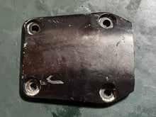 Load image into Gallery viewer, 90 - 225 hp Johnson Evinrude 37773 0338741 lower engine mount covers v4 v6 TWO STROKE 1993-2000 90-225 hp compatibility