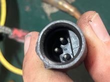 Cargar imagen en el visor de la galería, 70 60 50 hp Johnson Evinrude TRIM HARNESS CONTROL CABLE  0584177 two stroke 1991-1995