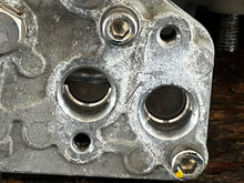 Load image into Gallery viewer, 225 250 300 hp Yamaha CAMSHAFT ASSY air compressor 60V-12170-00-00 with FUEL PUMPS 60V-13910-00-00 two stroke HPDI 2003-2010 some 200 hp