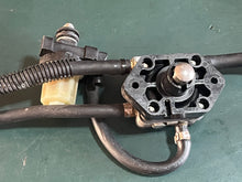 Cargar imagen en el visor de la galería, 40 30 50 60 hp Mercury 899106T01 FUEL PUMP & FUEL FILTER 879884T with hoses Four Stroke EFI 2008