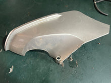 Cargar imagen en el visor de la galería, BF 200 225 175 hp Honda 63731-ZY3-A12ZA LOWER MOUNTING COVER right STARBOARD Extension case 2006-up