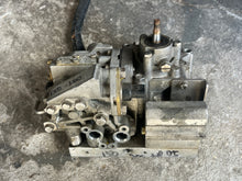 Cargar imagen en el visor de la galería, 150 175 200 hp Yamaha HIGH PRESSURE FUEL PUMP 68F-13910-10-00 68F-13910-00-00 two stroke 2004-2012