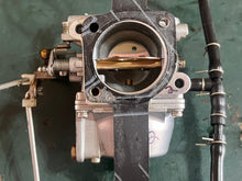 Cargar imagen en el visor de la galería, 75 hp Yamaha CARBURETOR SET carb 1 692-14301-45-00 CARB 2 692-14302-45-00 CARB 3 692-14303-45-00 two stroke 1995-2000 ACCELERATOR LEVER ROD 688-41217-01-00, CHOKE ROD 2 688-41257-01-00