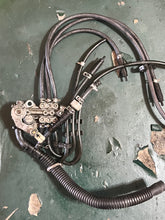 Lade das Bild in den Galerie-Viewer, 250 hp Yamaha OIL INJECTION PUMP 60V-13200-03-00 two stroke HPDI 3.3 Liter 2007-2009 some compatibility 200 225 hp