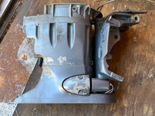 Lade das Bild in den Galerie-Viewer, f 115 hp Yamaha 20” MIDSECTION UPPER CASING 68V-45111-10-8D SWIVEL 64E-43311-10-8D EXHAUST 67F-41137-01-94 STEERING BRACKET 68V-42510-10-8D Four Stroke 2000-up