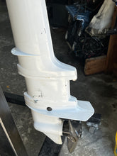 Cargar imagen en el visor de la galería, MFS 5 hp Tohatsu propane powered outboard motor with 30” lower unit Four Stroke MFSSCLPG