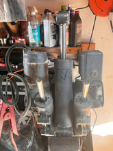Load image into Gallery viewer, 115 130 150 175 200 hp Yamaha ptt POWER TRIM & TILT UNIT two-wire 6G5-43800-05-4D two stroke 1994-1996 no broken bolts good manual release
