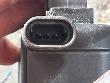 Cargar imagen en el visor de la galería, 60 50 40 hp Mercury  IGNITION COIL 856991A1 898369T11 Four Stroke EFI 5” boot 3-pin