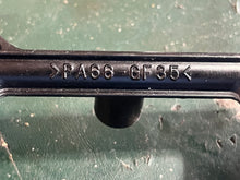 Cargar imagen en el visor de la galería, f 90 75 hp Yamaha FUEL injector DELIVERY PIPE 6D8-13161-00-00 four stroke 2005-2017