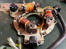 Cargar imagen en el visor de la galería, 90 hp Tohatsu Nissan 3B7061033 3B7061302 COIL PLATE stator 1996 M90A two stroke 3B7061231 3B7061201