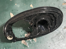Cargar imagen en el visor de la galería, 40 hp Mercury Mariner EXHAUST PLATE bottom cowl 39449a1 79613 72014A2 42818A1 79614A1 Two Stroke