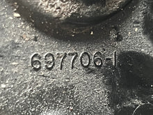 Cargar imagen en el visor de la galería, 90 hp Force LOWER UNIT up-and-down-to-shift 20” 6977061 1600-820588T1 Two Stroke 1992 908A92A case 6977061