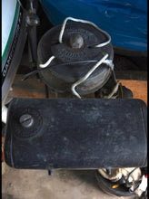 Lade das Bild in den Galerie-Viewer, 4 5.5 HP British Seagull clutch drive sailboat motor TWO STROKE 1969-79 Silver Century plus 102 cc 20 inch