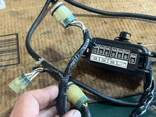 Cargar imagen en el visor de la galería, BF 135 150 hp Honda 38210-ZY6-003 FUSE BOX 90a 2004-up 32410-ZY6-010 STARTER CABLE ASSY four stroke 2004-up