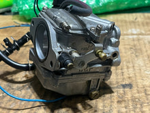 Load image into Gallery viewer, 90 75 hp Yamaha carburetor set with linkages 6H1-14301-07-00 6H1-14302-07-00 6H1-14303-07-00 Two Stroke 1992-2003
