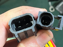 Cargar imagen en el visor de la galería, 150 175 200 hp Mercury 815279T Voltage REGULATOR 6 wires, two stroke EFI 1996 OEM, some 40-200 hp compatibility