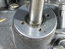 Load image into Gallery viewer, 90 70 60 hp Yamaha POWER TRIM & TILT 6H1-43800-17-4D 6H1-17 two stroke 2003-2009