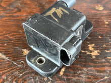 Cargar imagen en el visor de la galería, 125-30 hp Mercury ignition coil 827509A10 CDM MODULE 827509A09 Two Stroke 4” boot cord 4-pin