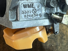 Lade das Bild in den Galerie-Viewer, 60 HP Mercury ELPTO ELHLPTO 3301-824854-C P 3301-821946A Bottom Carburetor WME 28-3 TWO STROKE
