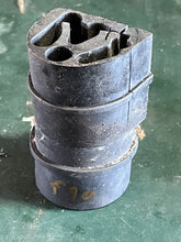 Load image into Gallery viewer, f 90 75 hp Yamaha bottom cowling GROMMET 68V-42725-00-00 four stroke 2003-2017 some compatibility 80 100 115 hp