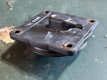 Charger l'image dans la galerie, Evinrude SÉPARATEUR DE VAPEUR DE CARBURANT SUPÉRIEUR deux temps Petite aiguille