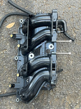 Lade das Bild in den Galerie-Viewer, f 150 hp Yamaha 63P-13641-00-00 INTAKE MANIFOLD 2004-2014 four stroke