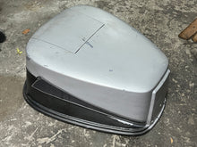 Cargar imagen en el visor de la galería, 115 HP Yamaha Cowling engine cover 6E5-42610-41-EK two stroke 84-89 nla outboard
