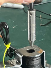 Load image into Gallery viewer, DT 65 hp Suzuki CHOKE SOLENOID 38600-95555 two stroke 1985-1992