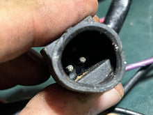 Lade das Bild in den Galerie-Viewer, 200 225 hp Johnson Evinrude ENGINE HARNESS motor cable assy 586023 0586243 two stroke v6