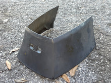Lade das Bild in den Galerie-Viewer, 75 85 hp Yamaha BOTTOM COWL APRON 688-42741-00-4D two stroke - some compatibility with 90 hp 1994-1995