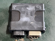 Load image into Gallery viewer, DF 150 hp Suzuki ECU Control Unit 33920-96LG0 F8T59073 -600 hrs four stroke 2020