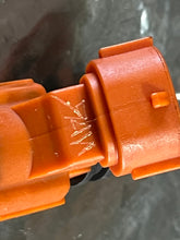 Cargar imagen en el visor de la galería, 4 tested for customer sep2025——-DF 115 140 hp Suzuki FUEL INJECTOR genuine 15710-65D00 Four Stroke 2002-2012 some compatibility 90 100 hp