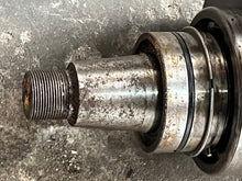 Load image into Gallery viewer, 250 hp Yamaha HPDI CRANKSHAFT 6D0-11411-00-00 two stroke 2004-2009 compatible 200 225 300 hp