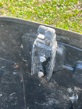 Cargar imagen en el visor de la galería, 225 hp Mercury Optimax 100-881288-A1 3.0 Liter TOP COWL engine cover Two Stroke lightweight DAMAGED - local pick up ONLY