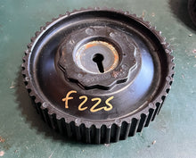 Lade das Bild in den Galerie-Viewer, pulled july2025——f 225 200 hp Yamaha 69J-11537-00-00 GEAR DRIVEN PULLEY four stroke 2002-2010 crossover Mercury 887882