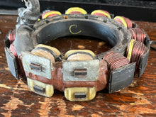 Cargar imagen en el visor de la galería, 135 150 175 200 hp Mercury 398-9610a24 9610A19 OEM STATOR Two Stroke 2.5 Liter 1992-1996 EFI XRI XR6 some 225 hp