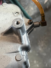 Load image into Gallery viewer, f 150 hp Yamaha VST 63P-14180-00-00 FLOAT CHAMBER & 63P-13907-01-00 FUEL PUMP tested FOUR STROKE 2005 nla, super #s: 63P-14180-01-00, 63P-14180-02-00, 63P-14180-03-00 2005-2007